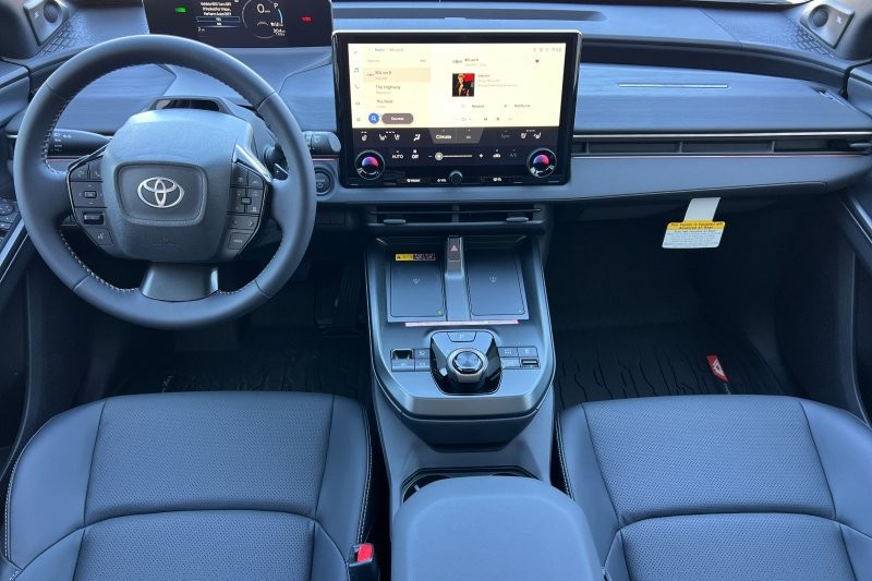 Toyota bZ Woodland Vehicle Full-screen Gallery Image 15