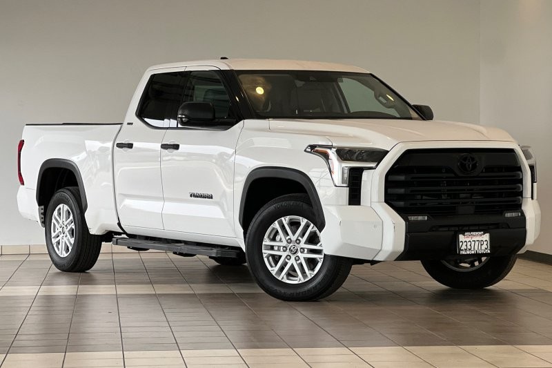 Toyota Tundra 2WD Vehicle Full-screen Gallery Image 02