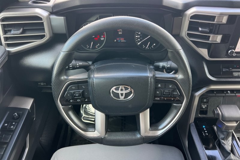 Toyota Tundra 2WD Vehicle Full-screen Gallery Image 14