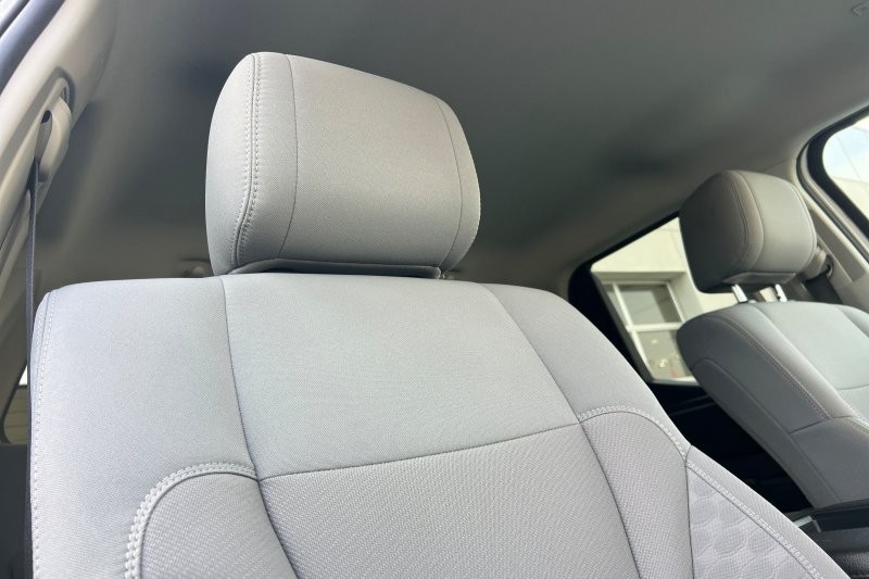 Toyota Tundra 2WD Vehicle Full-screen Gallery Image 16