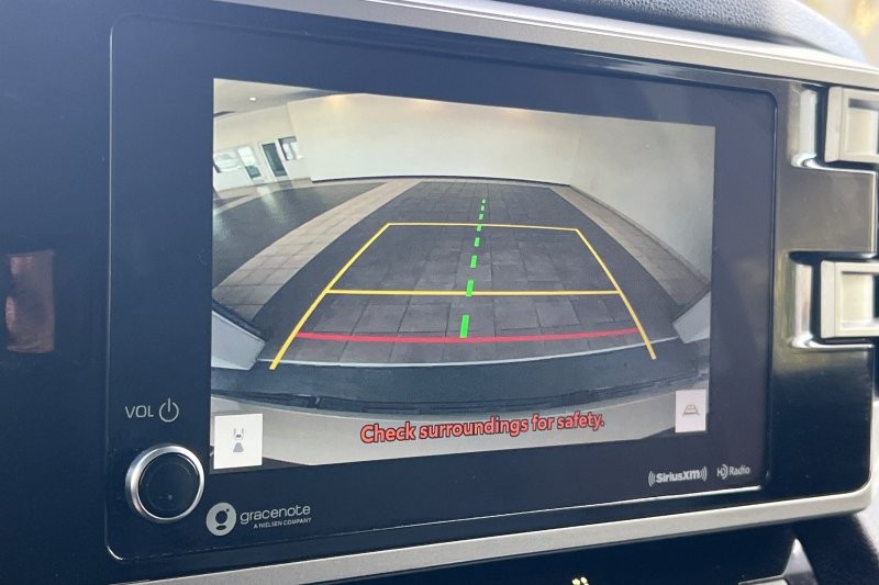 Toyota Tundra 2WD Vehicle Full-screen Gallery Image 18