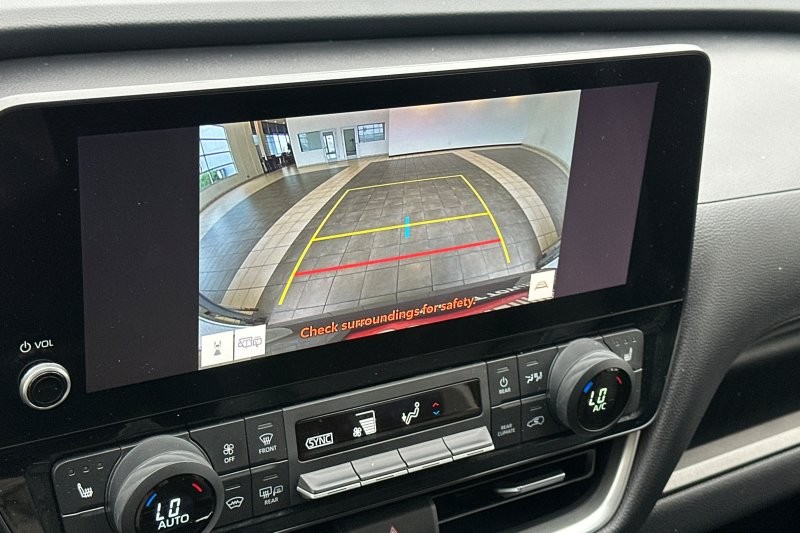 Toyota Grand Highlander Vehicle Full-screen Gallery Image 20