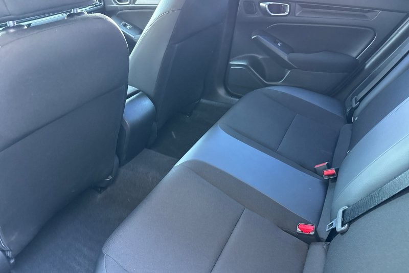 Honda Civic Hatchback Vehicle Full-screen Gallery Image 12