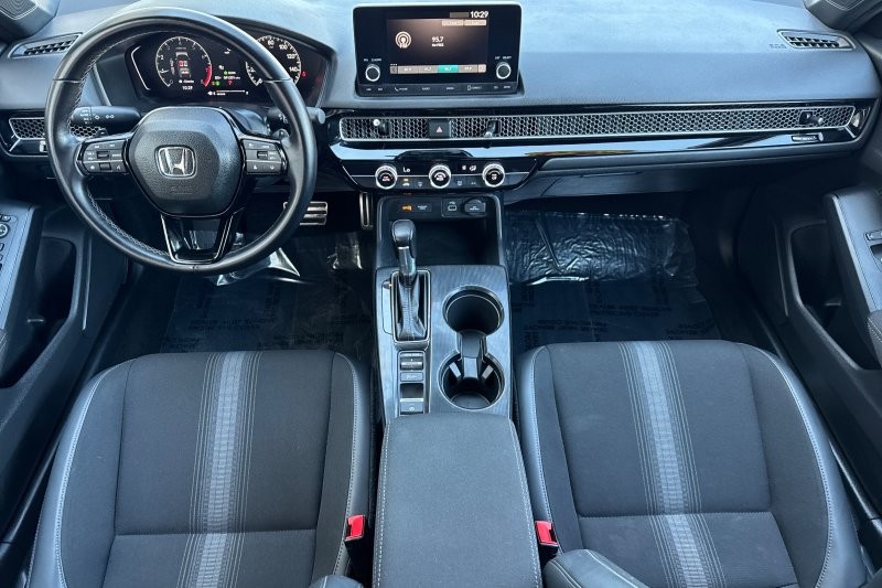 Honda Civic Hatchback Vehicle Full-screen Gallery Image 13