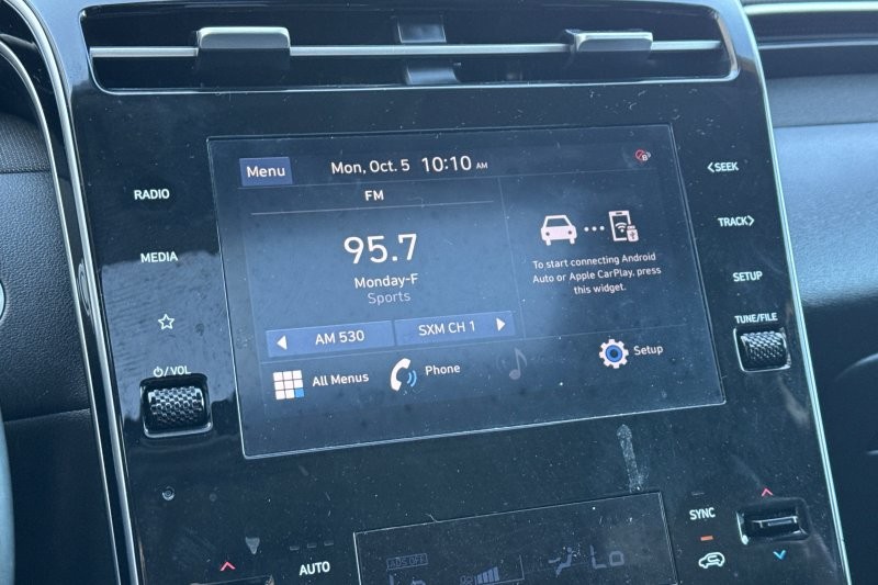 Hyundai Tucson Vehicle Full-screen Gallery Image 18