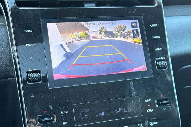 Hyundai Tucson Vehicle Full-screen Gallery Image 19