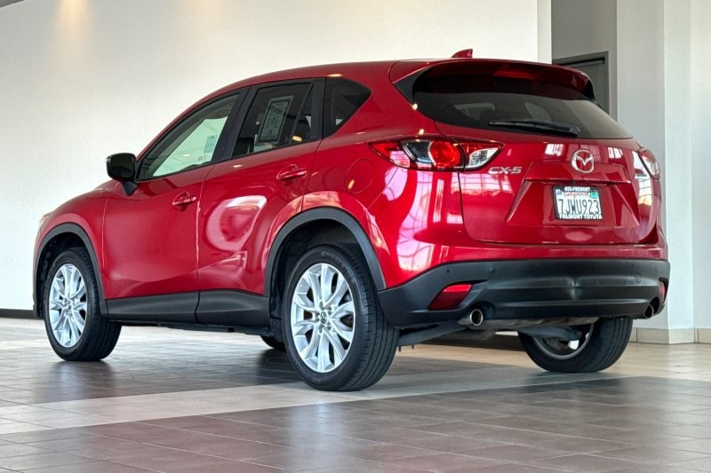 Mazda CX-5 Vehicle Full-screen Gallery Image 06