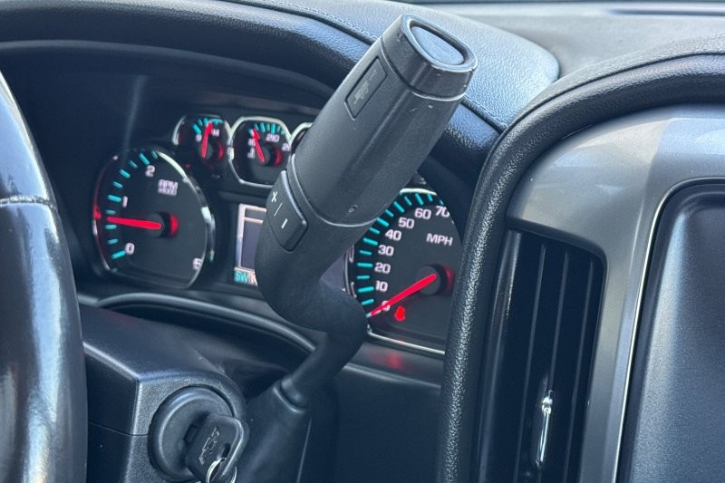 Chevrolet Silverado 2500HD Vehicle Full-screen Gallery Image 20