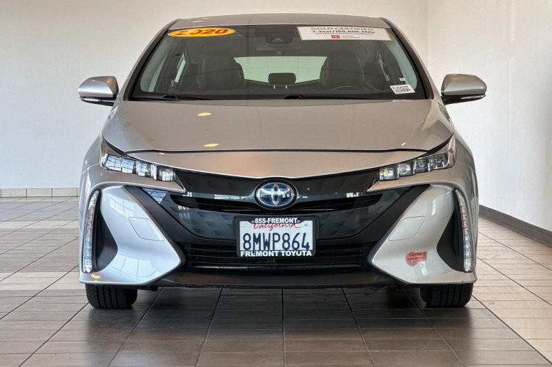 Toyota Prius Prime Vehicle Full-screen Gallery Image 09