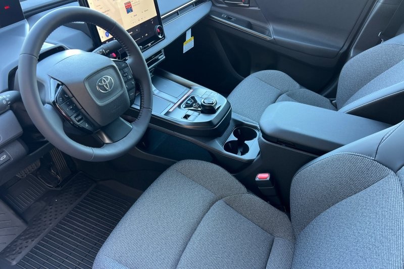 Toyota bZ Vehicle Full-screen Gallery Image 10