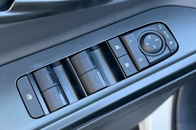 Toyota bZ Vehicle Full-screen Gallery Image 12