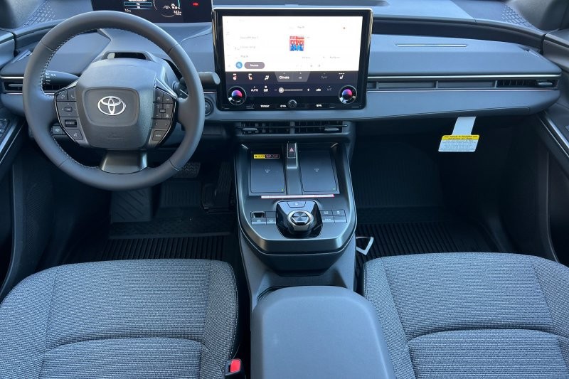 Toyota bZ Vehicle Full-screen Gallery Image 15