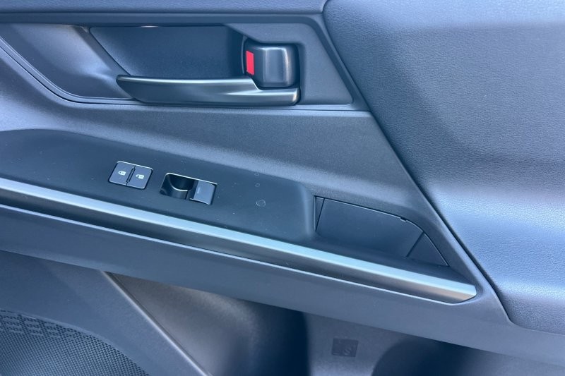 Toyota bZ Vehicle Full-screen Gallery Image 20