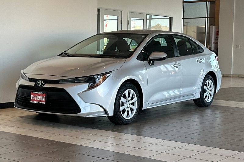 Toyota Corolla Vehicle Full-screen Gallery Image 08