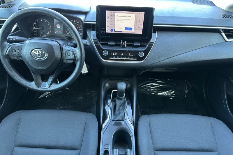 Toyota Corolla Vehicle Full-screen Gallery Image 13