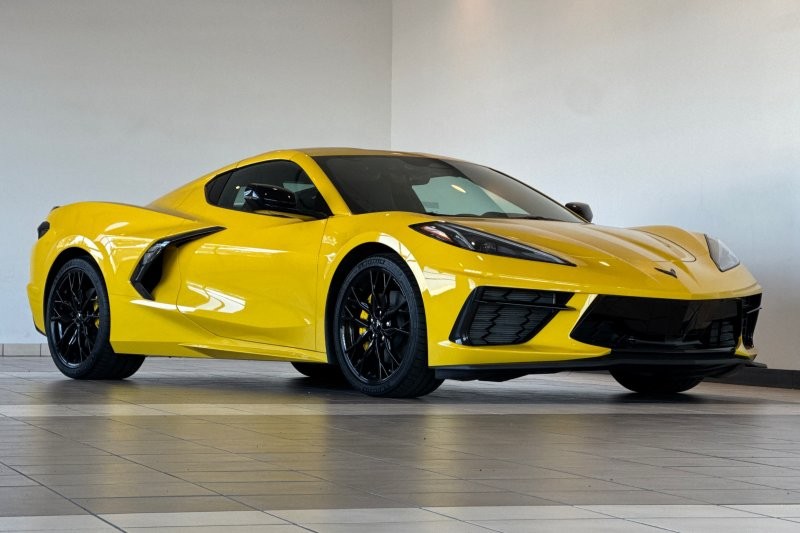 Chevrolet Corvette Vehicle Full-screen Gallery Image 02