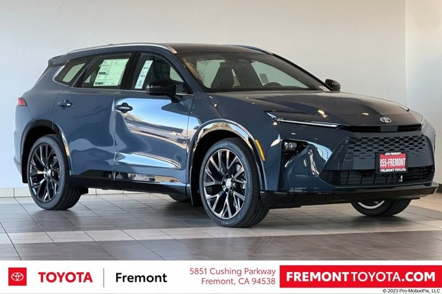 more details - toyota crown signia