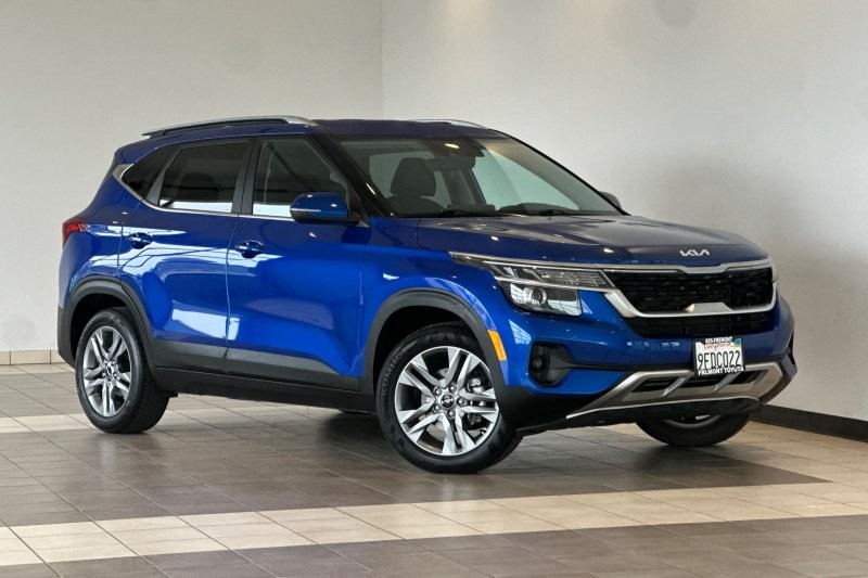 Kia Seltos Vehicle Full-screen Gallery Image 02