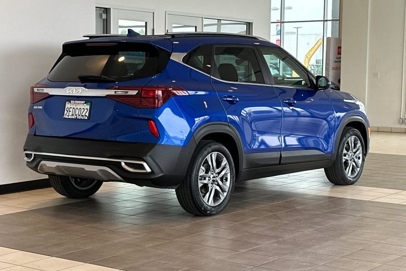 Kia Seltos Vehicle Full-screen Gallery Image 04