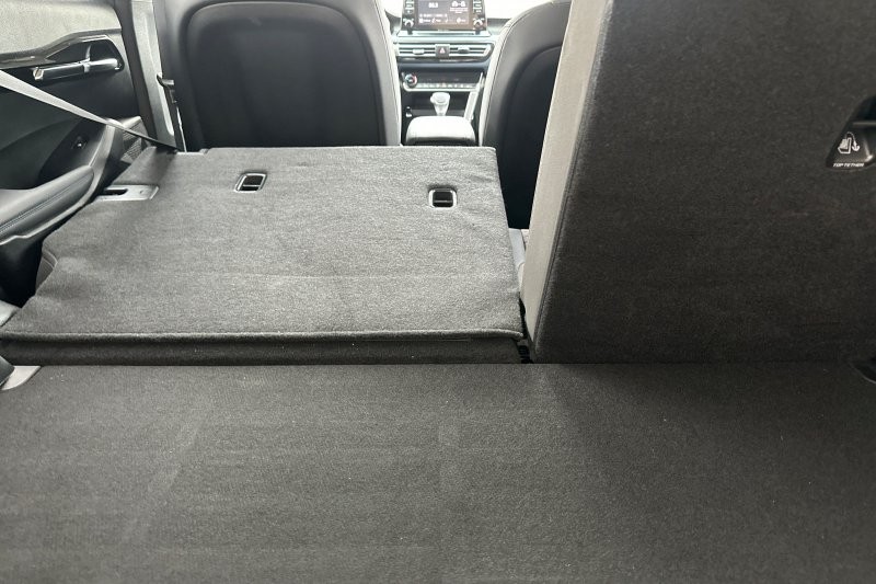 Kia Seltos Vehicle Full-screen Gallery Image 15