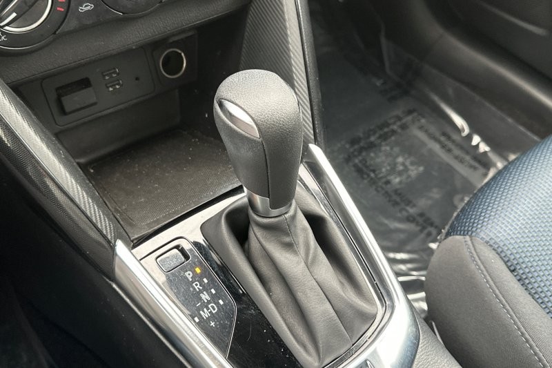 Scion iA Vehicle Full-screen Gallery Image 20