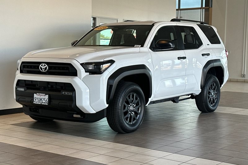 Toyota 4Runner Vehicle Full-screen Gallery Image 08