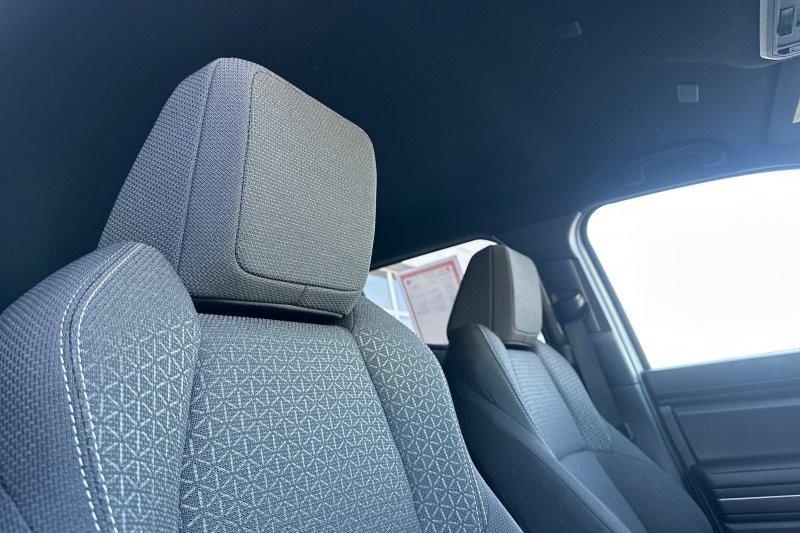 Toyota 4Runner Vehicle Full-screen Gallery Image 17