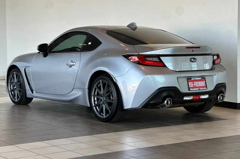 Subaru BRZ Vehicle Full-screen Gallery Image 06