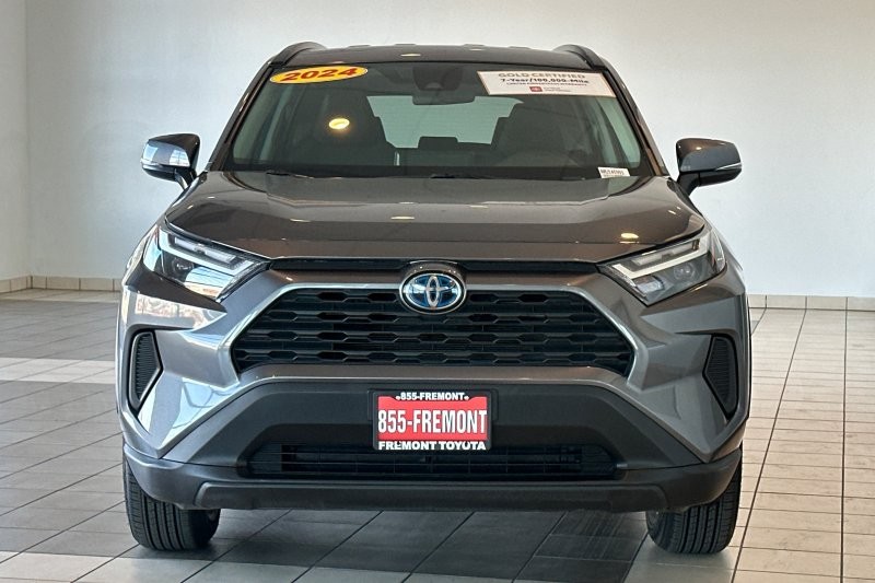 Toyota RAV4 Vehicle Full-screen Gallery Image 09