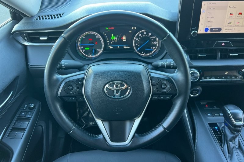 Toyota Venza Vehicle Full-screen Gallery Image 14