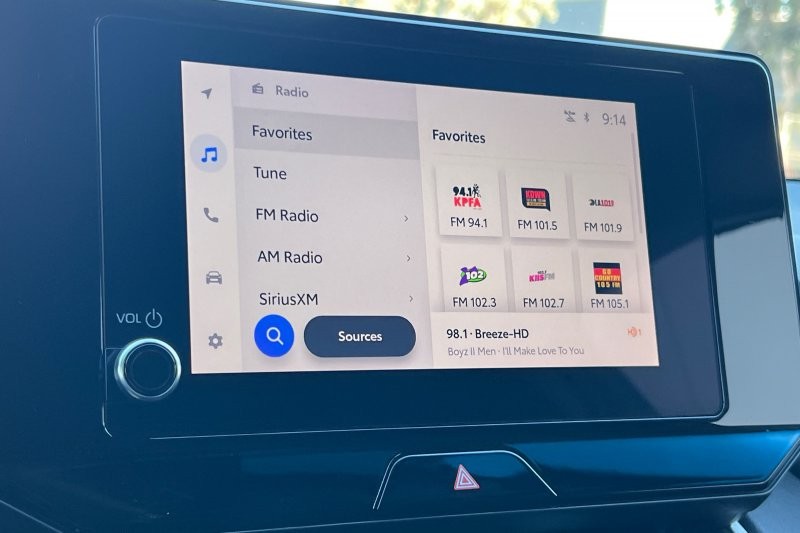 Toyota Venza Vehicle Full-screen Gallery Image 18
