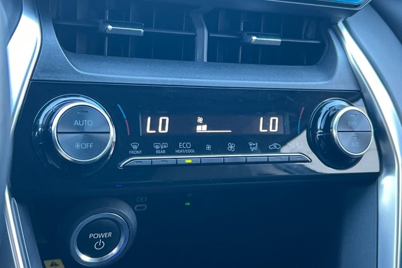 Toyota Venza Vehicle Full-screen Gallery Image 20