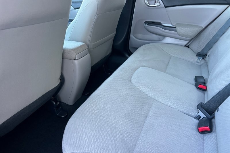 Honda Civic Sedan Vehicle Full-screen Gallery Image 12