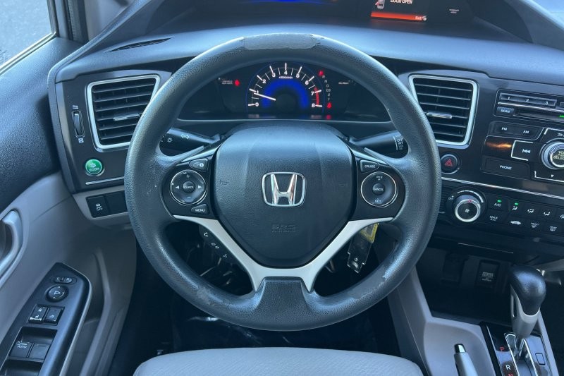 Honda Civic Sedan Vehicle Full-screen Gallery Image 14