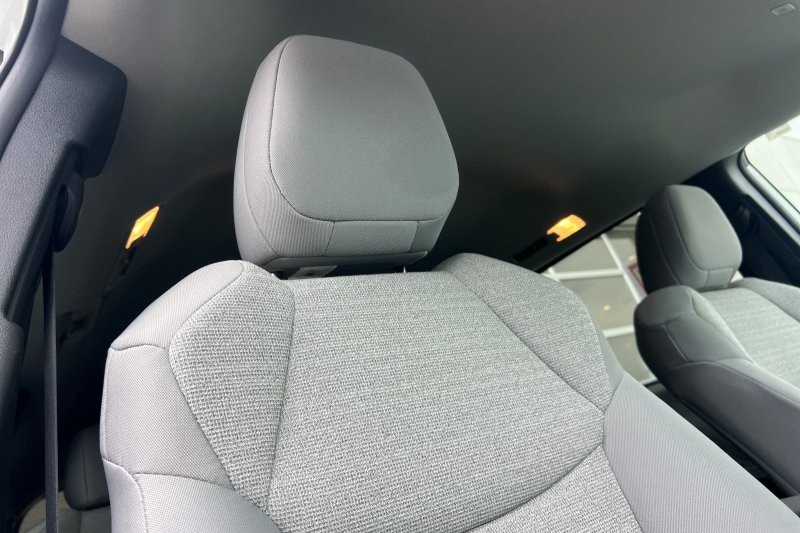 Toyota Sienna Vehicle Full-screen Gallery Image 18