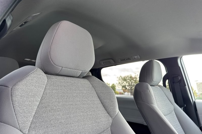 Toyota Sienna Vehicle Full-screen Gallery Image 18