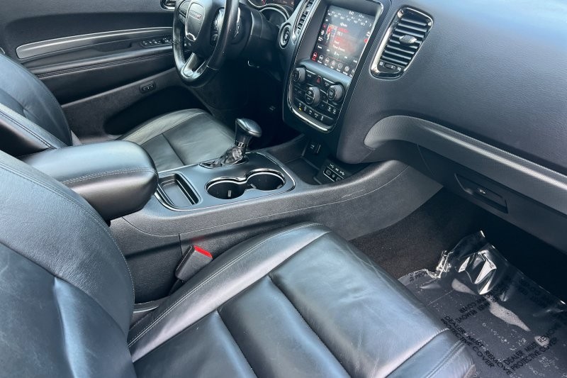 Dodge Durango Vehicle Full-screen Gallery Image 17