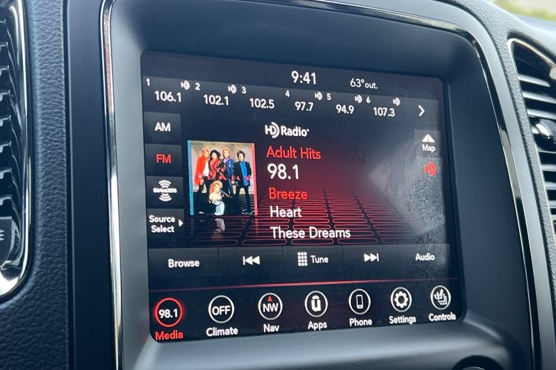 Dodge Durango Vehicle Full-screen Gallery Image 19