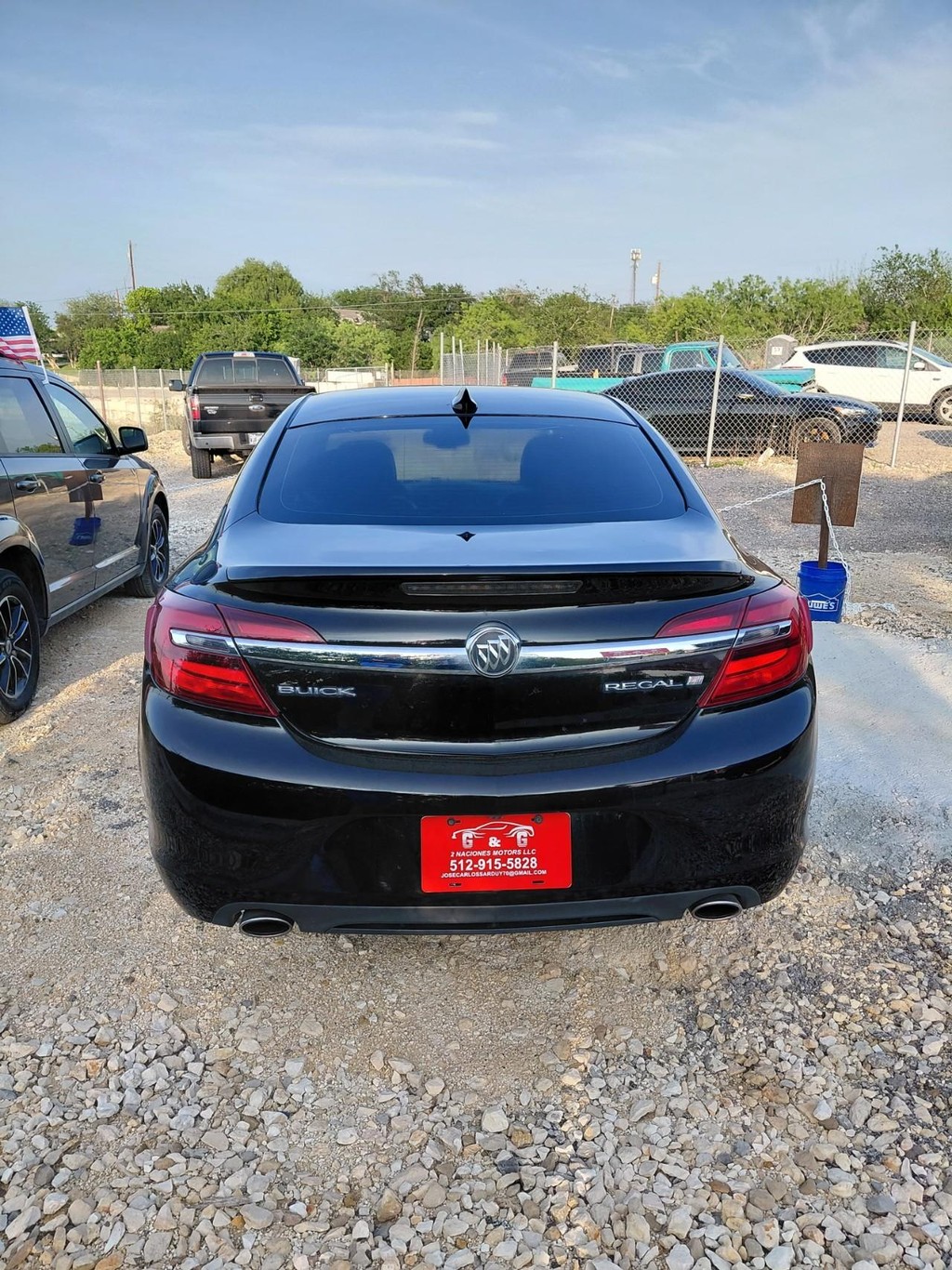 Buick Regal Vehicle Full-screen Gallery Image 03