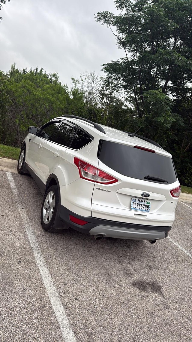 more details - ford escape
