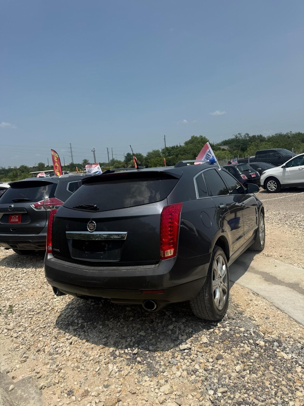Cadillac SRX Vehicle Full-screen Gallery Image 06