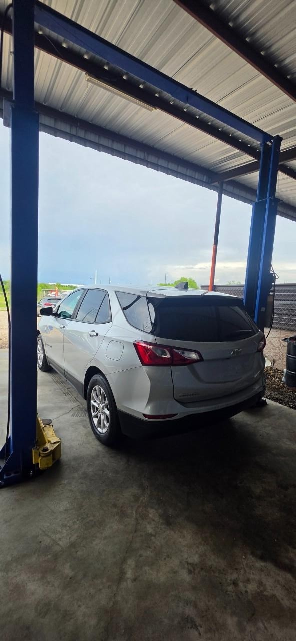 Chevrolet Equinox Vehicle Full-screen Gallery Image 05