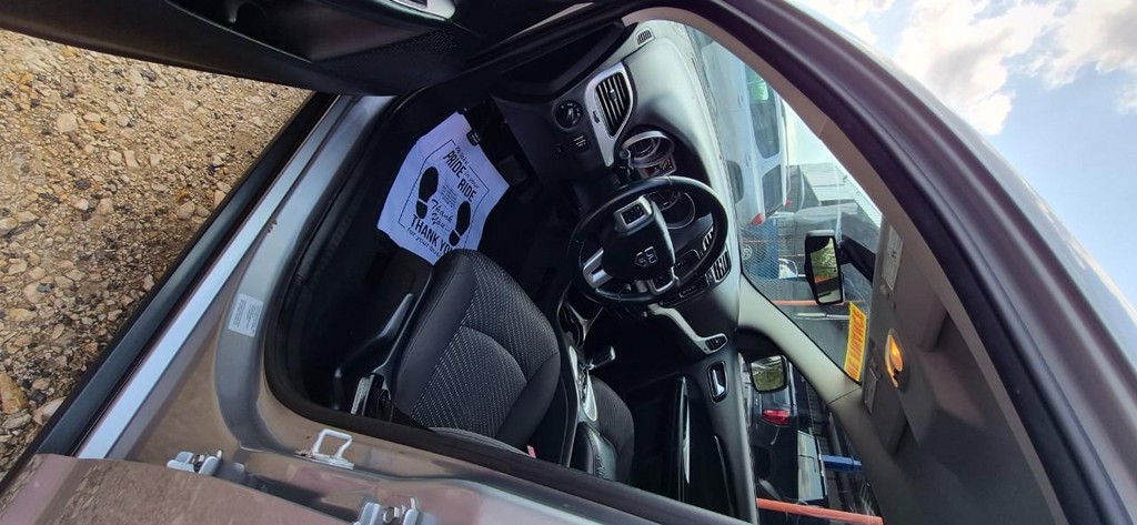 Dodge Journey Vehicle Full-screen Gallery Image 04