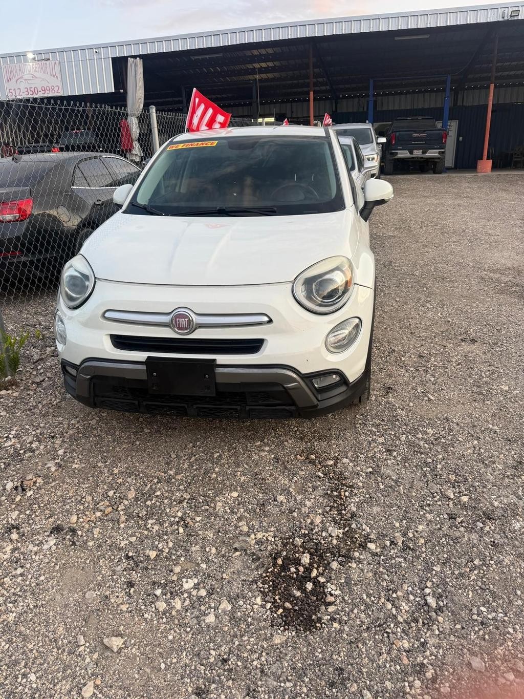 FIAT 500X Vehicle Full-screen Gallery Image 07