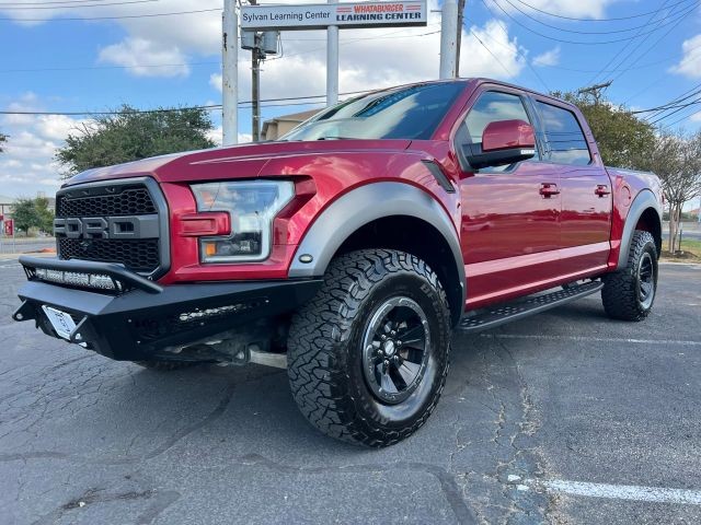 Ford F-150 Vehicle Full-screen Gallery Image 2