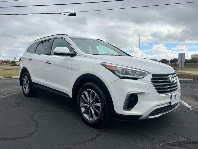 Hyundai Santa Fe Vehicle Full-screen Gallery Image 02