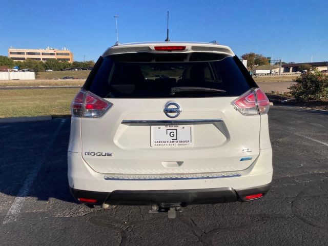 Nissan Rogue Vehicle Full-screen Gallery Image 6