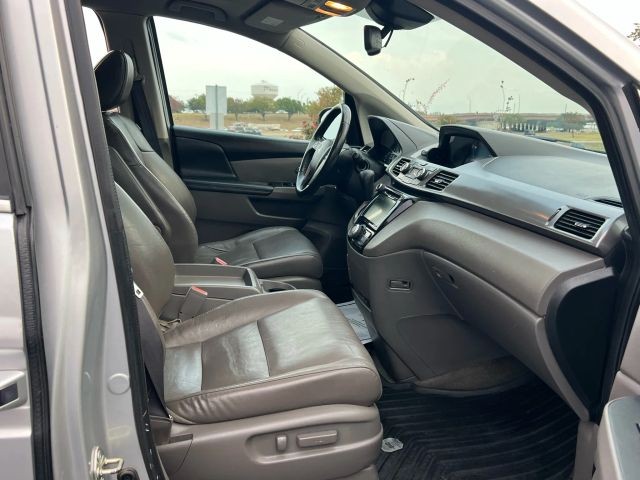 Honda Odyssey Vehicle Full-screen Gallery Image 6