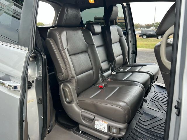 Honda Odyssey Vehicle Full-screen Gallery Image 8