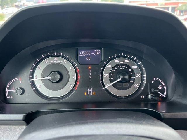 Honda Odyssey Vehicle Full-screen Gallery Image 11